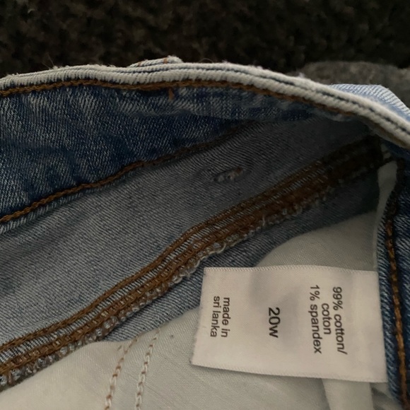 Woman’s Maurice’s size 20 shorts - Picture 4 of 4
